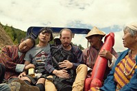 Photo du film LE MOINE ET LE FUSIL de Pawo Choyning Dorji